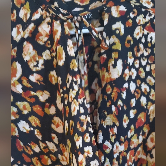 Alyx Multicolor Wrap Top. Size L - Picture 4 of 10